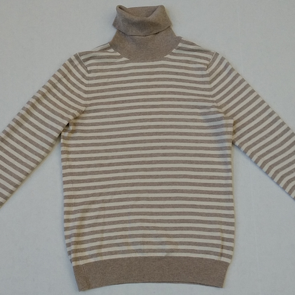 Banana Republic Sweater